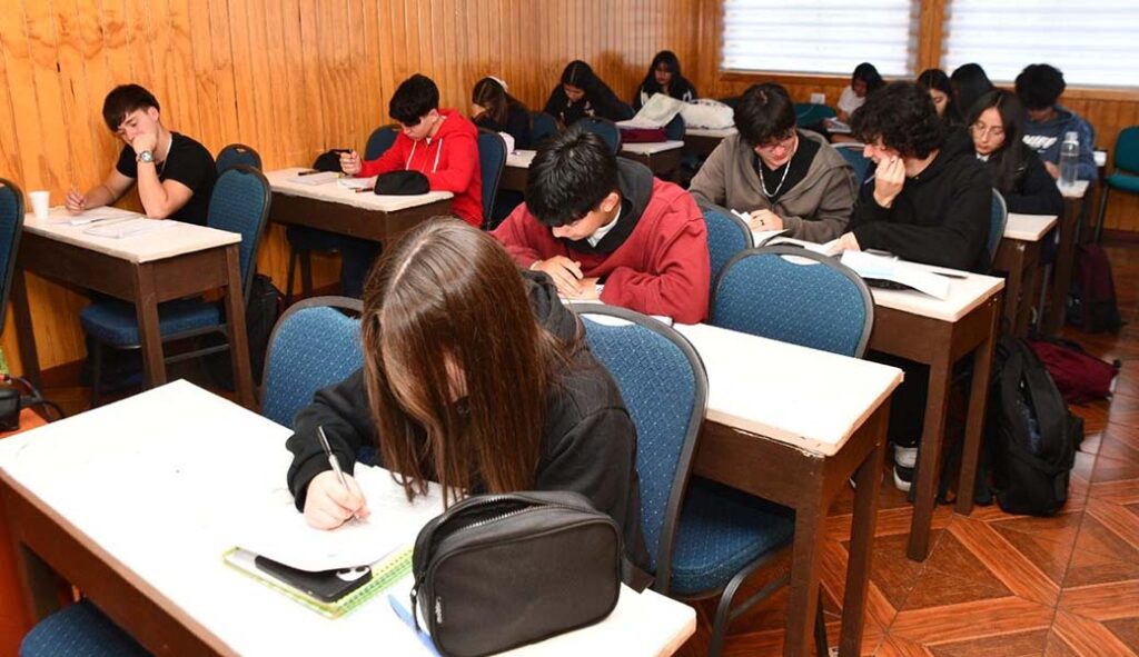 Apoyo Paes Segundo Semestre en Emprende Preuniversitario Apoyo Paes Segundo Semestre en Emprende Preuniversitario