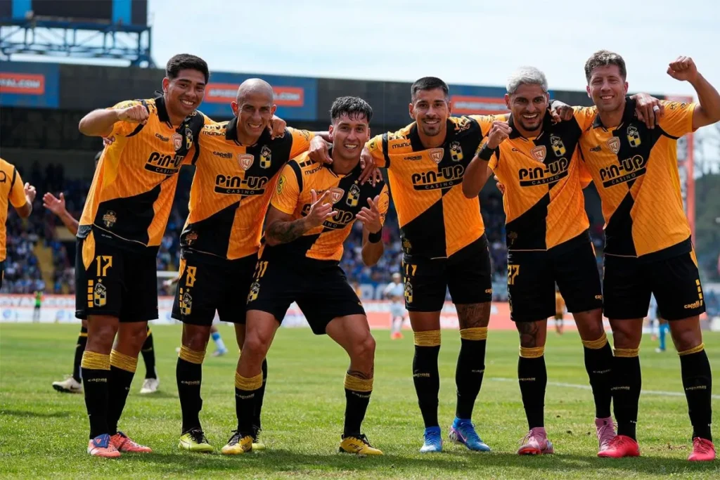 Coquimbo inicia el camino hacia una final con premio continental