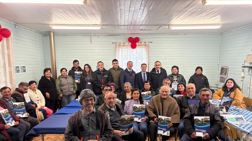 FAMILIAS DE UN SECTOR RURAL DE ANGOL ACCEDEN POR PRIMERA VEZ A ELECTRICIDAD GRACIAS A UN PROYECTO FOTOVOLTAICO FAMILIAS DE UN SECTOR RURAL DE ANGOL ACCEDEN POR PRIMERA VEZ A ELECTRICIDAD GRACIAS A UN PROYECTO FOTOVOLTAICO