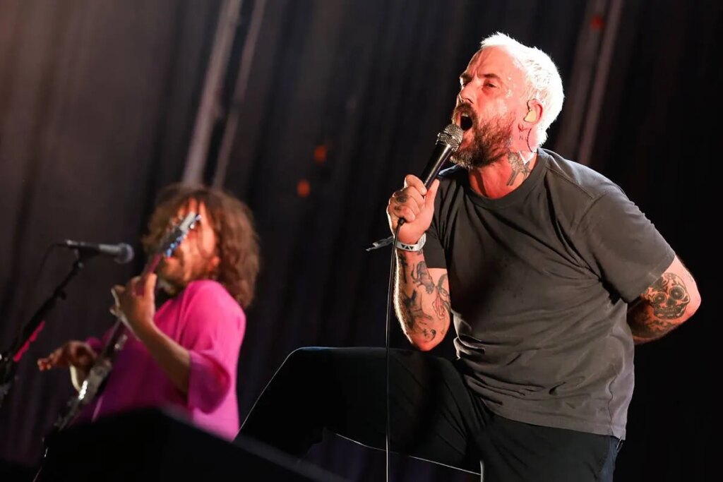 Idles despide el Bilbao BBK Live con un rock hecho catarsis Idles despide el Bilbao BBK Live con un rock hecho catarsis