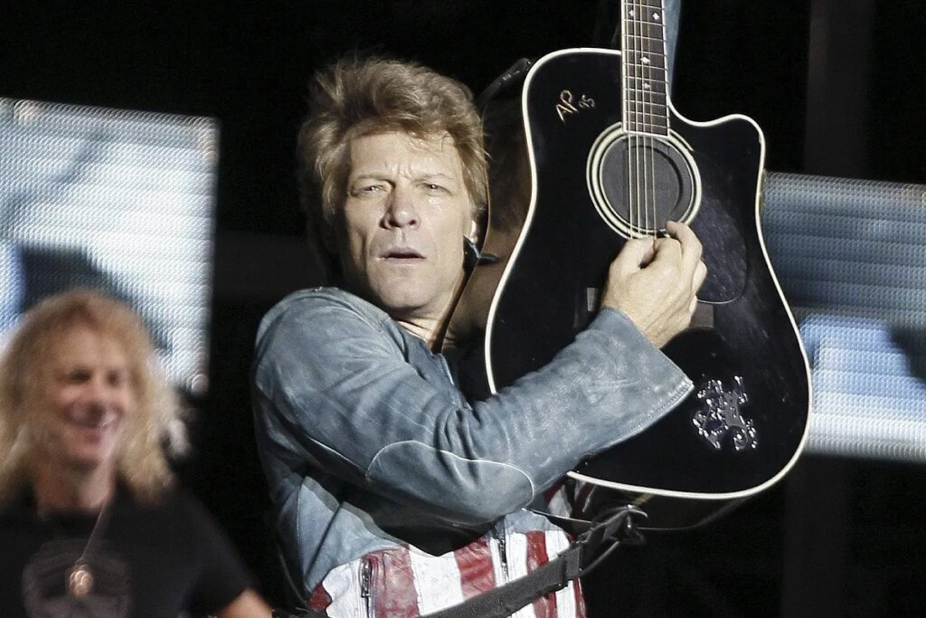 Jon Bon Jovi suspende un concierto en Nueva York por un problema con la voz Jon Bon Jovi suspende un concierto en Nueva York por un problema con la voz
