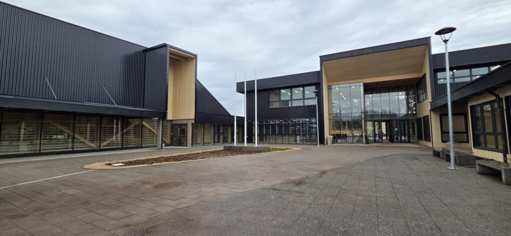 Nueva escuela de Pailahueque entra en su etapa final
