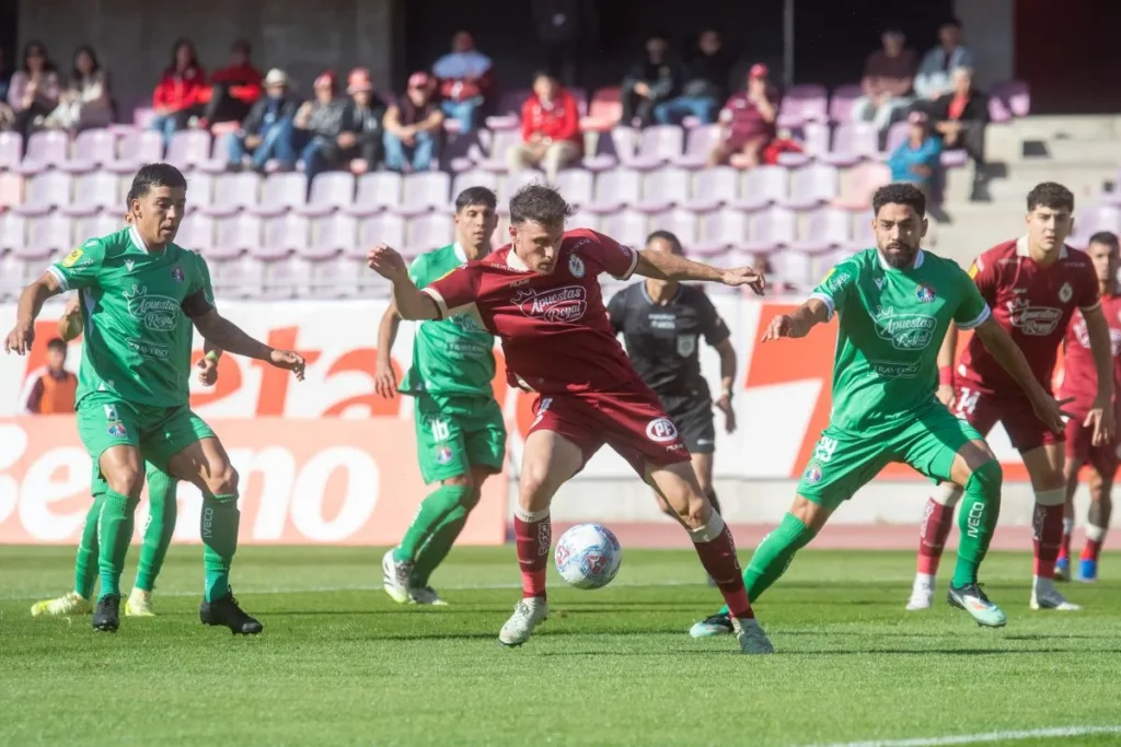 Prueba de gran exigencia para La Serena en el Claro Arena Prueba de gran exigencia para La Serena en el Claro Arena