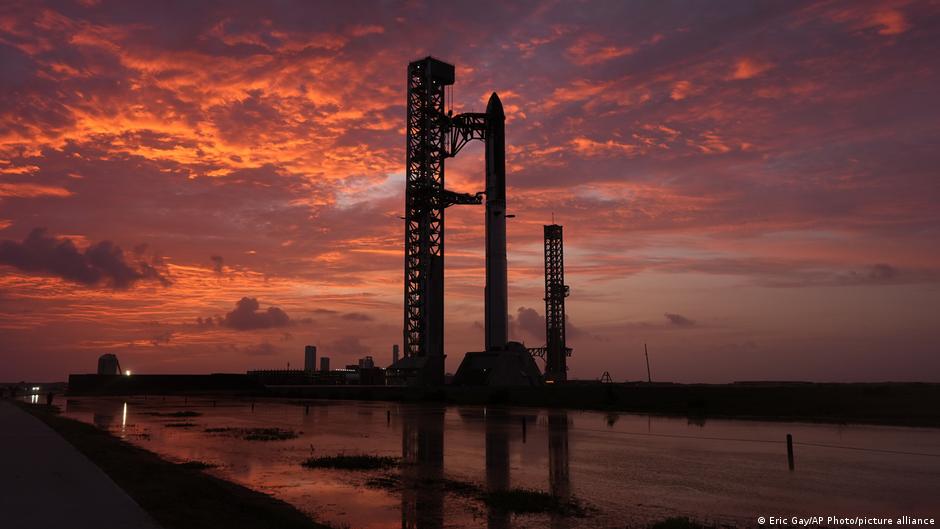 SpaceX cancela la primera prueba, tras salir a la bolsa SpaceX cancela la primera prueba, tras salir a la bolsa