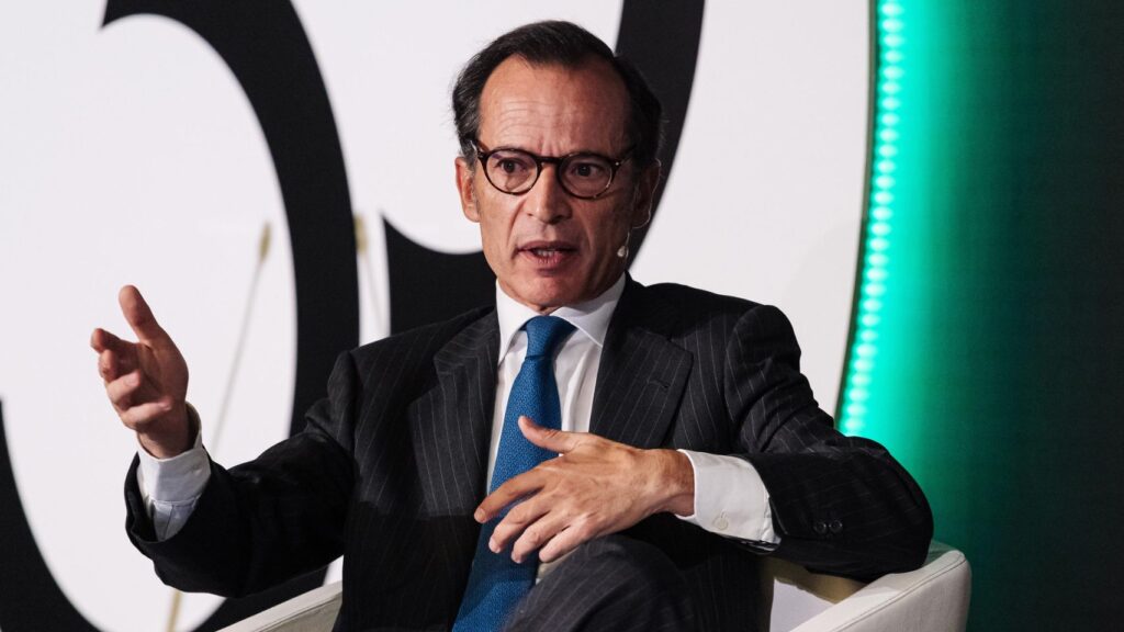 Warburg vende el 84,5% a ING, Actinver, ProA Capital y varios 'family offices'
