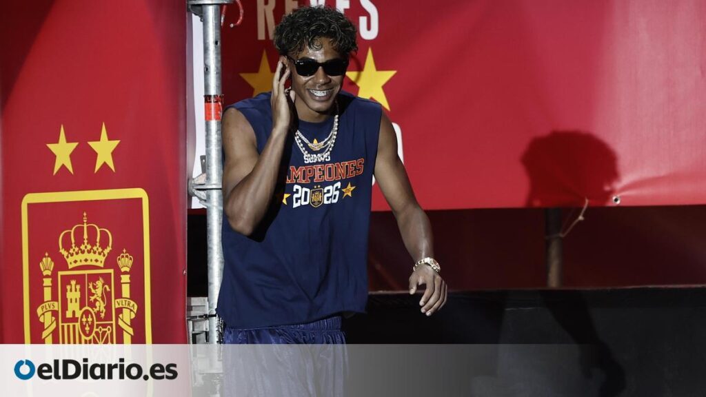 las canciones que eligieron los jugadores para celebrar el Mundial en Cibeles las canciones que eligieron los jugadores para celebrar el Mundial en Cibeles